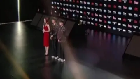 丹戎巴葛联队新星阿尼克19岁因打架被捕，被俱乐部终止合同